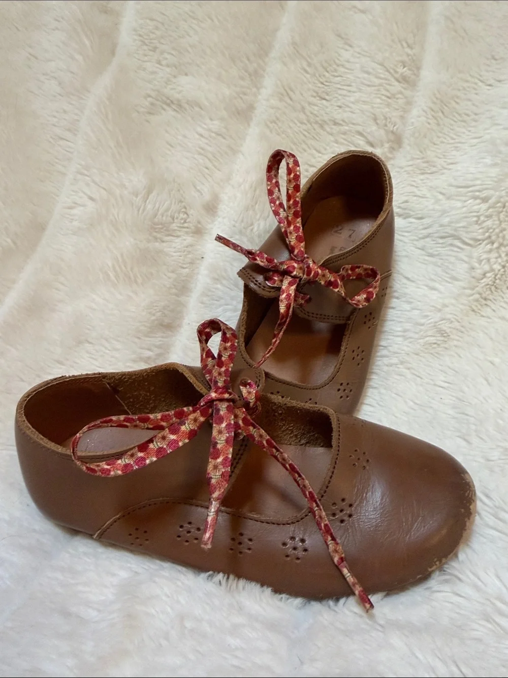 Brown Girls' Mary Jane Dress Shoes with Patterned Laces